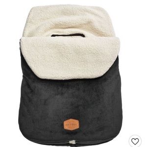 JJ Cole bundle me black  car seat winter cover